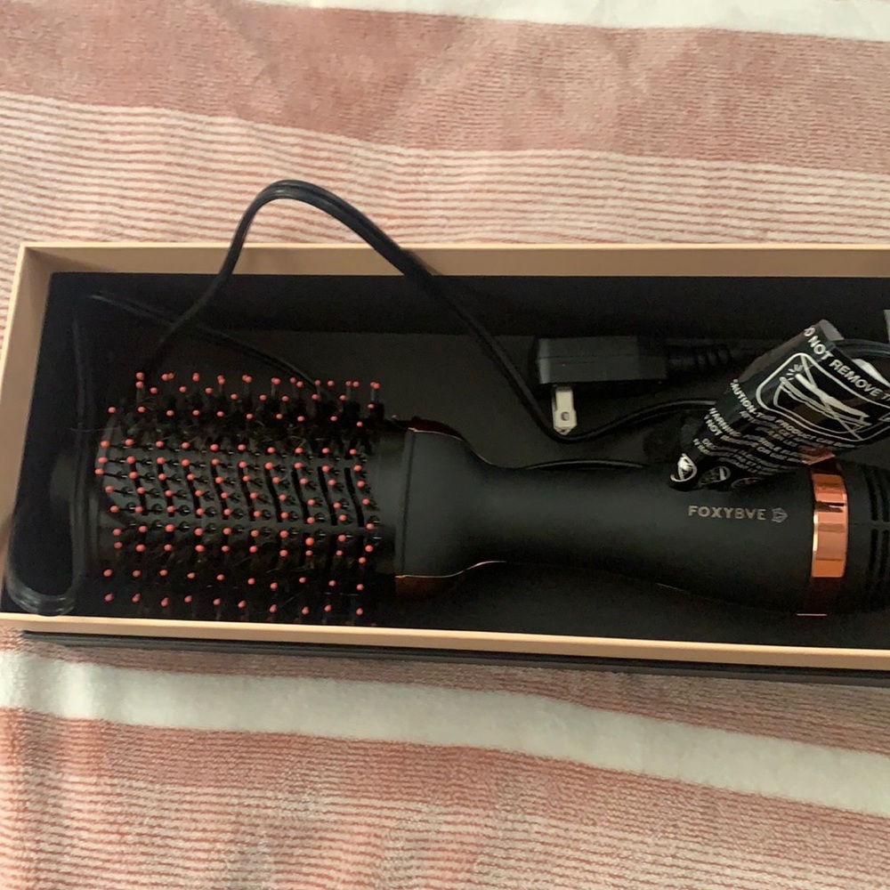 Blowout dryer brush